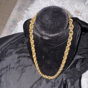 Lustrous Gold Chain Necklace
